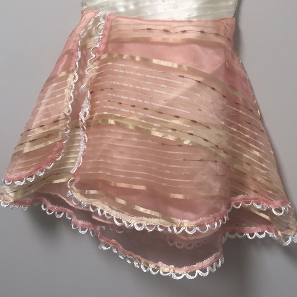 Adorable Leonor Dress - Picture 2 of 8